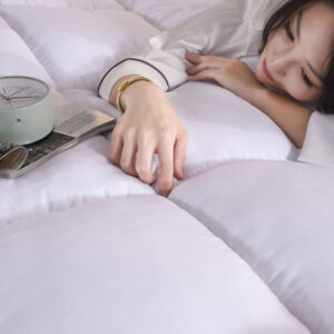 Maples Hollow Fiber Mattress Topper, Elevate Your Sleep Experience with Supreme Comfort. - Image 5
