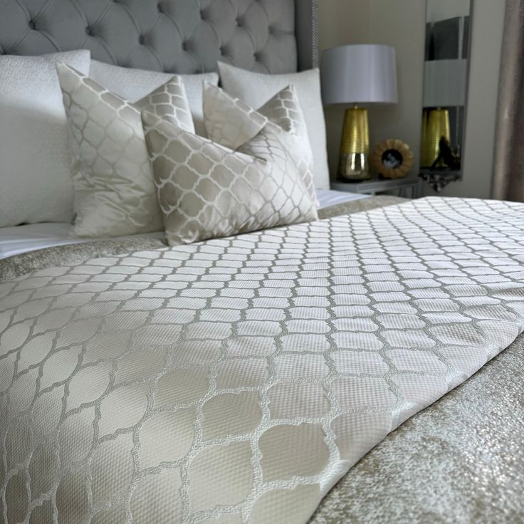 Elegant bed runner for hotel beds adding style and sophistication