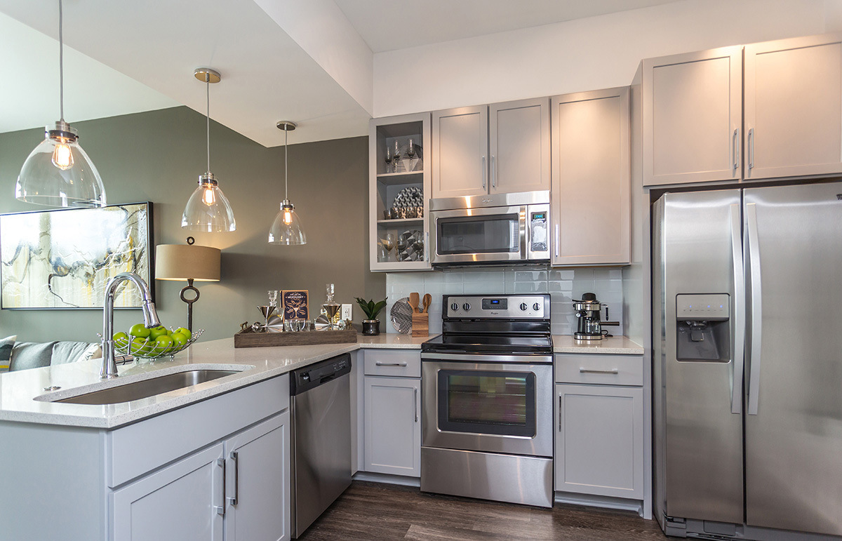 Professional Kitchen Equipment and Essentials for Hotels and Resorts
